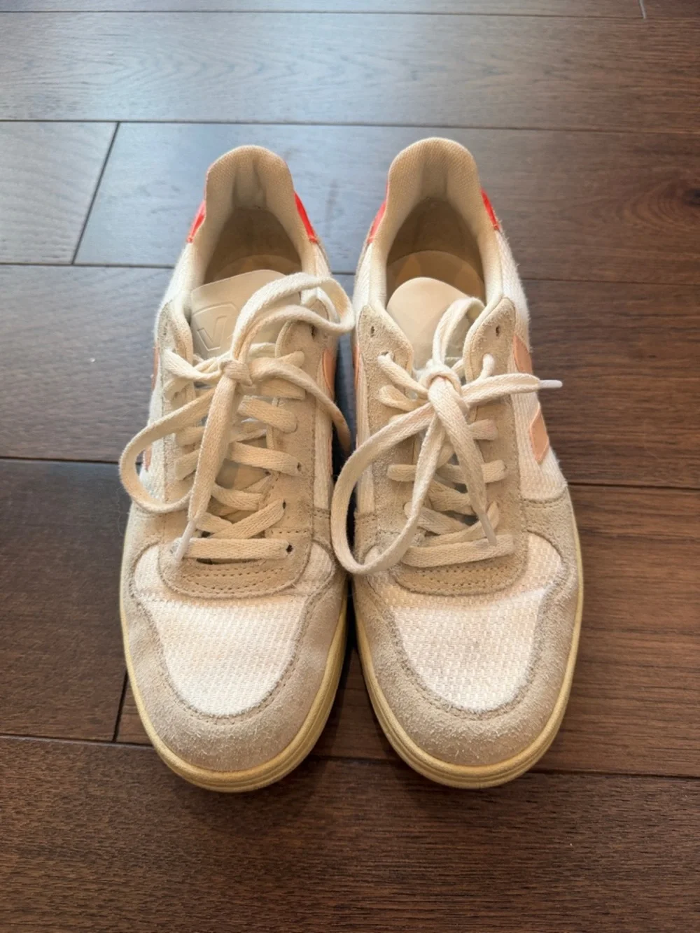 Veja V-10 SP2020 Collection Size 37/6 - C33-002